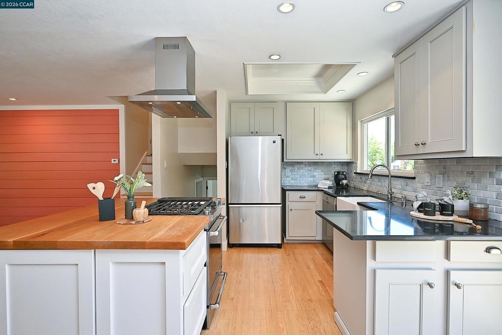 731 Hamilton Dr