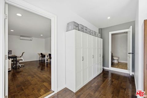 Tiny photo for 18342 Blackhawk Street, Porter Ranch, CA 91326 (MLS # 26661143)