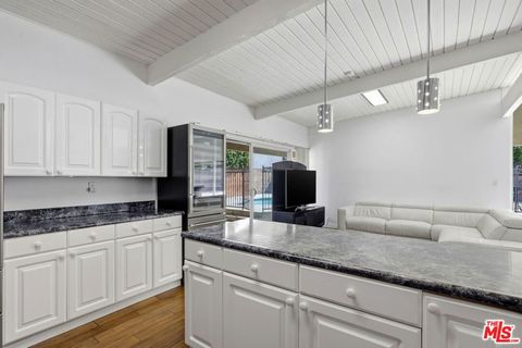 Tiny photo for 18342 Blackhawk Street, Porter Ranch, CA 91326 (MLS # 26661143)