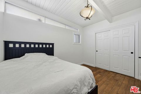 Tiny photo for 18342 Blackhawk Street, Porter Ranch, CA 91326 (MLS # 26661143)