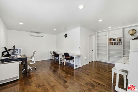 Tiny photo for 18342 Blackhawk Street, Porter Ranch, CA 91326 (MLS # 26661143)