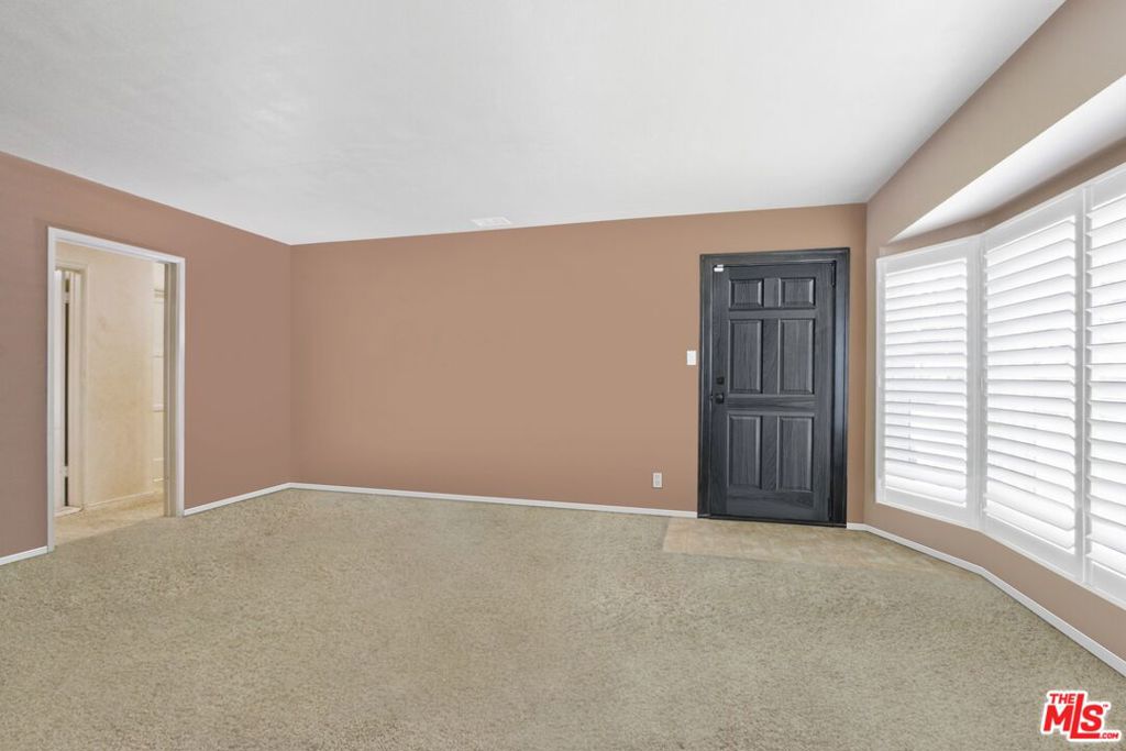 4702 Adenmoor Avenue