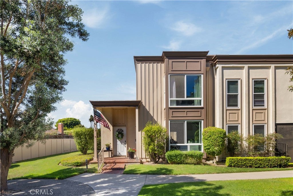 9692 Brookhaven CIR