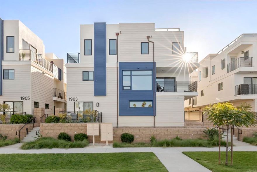 One block off the ocean, pristine condition with panoramic ocean views. This is the cool neighborhood of "South O". Walk to the beach one way or walk the newest excellent yet casual restaurants. This small enclave of only 12 townhomes each have their own sky deck, Solar panel ready. The residents are all friendly and manage their own HOA with a very low monthly fee. This unit is the end unit with huge windows to let the light and views in. Balconies off most rooms. Peek Ocean views from the kitchen sink and living room. Our incredible fall sunsets can be enjoyed from anywhere in the Primary suite. Of course your private Rooftop view deck has a built in BBQ and panoramic ocean views.