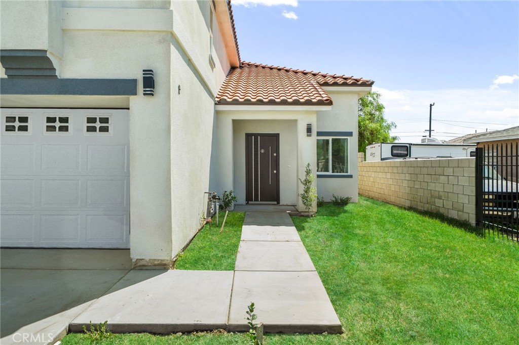 15931 Los Cedros Avenue
