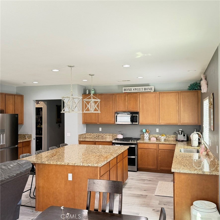 1349 Acanthus Ln