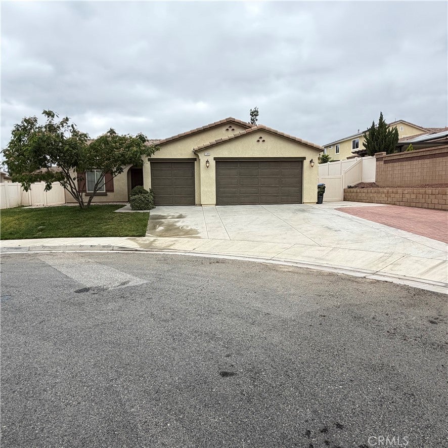 1349 Acanthus Ln