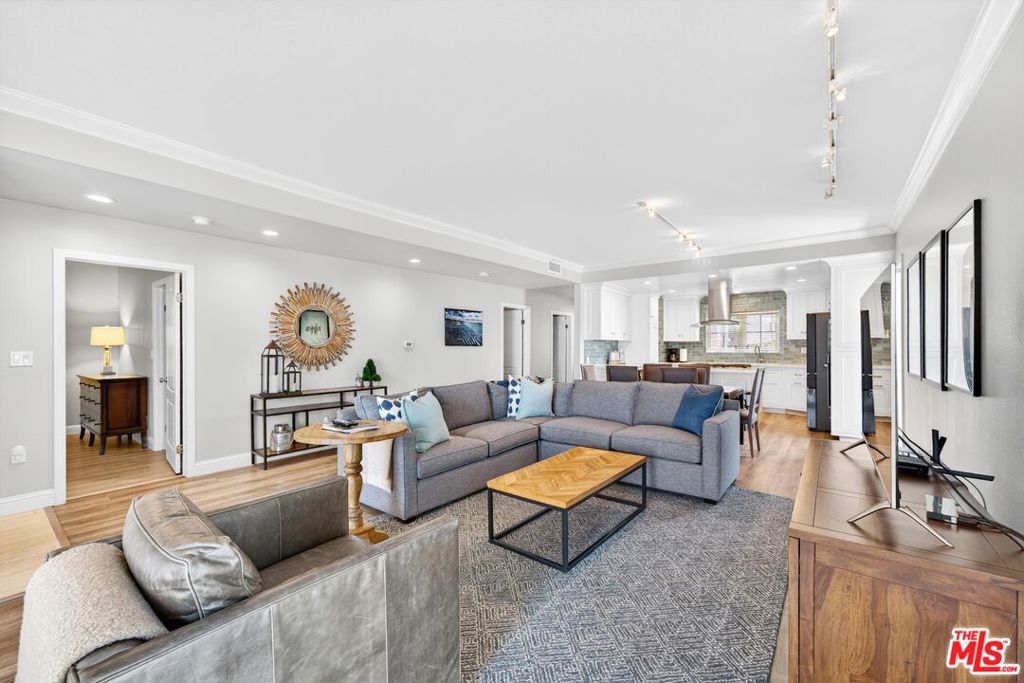 6220 Pacific Avenue 101