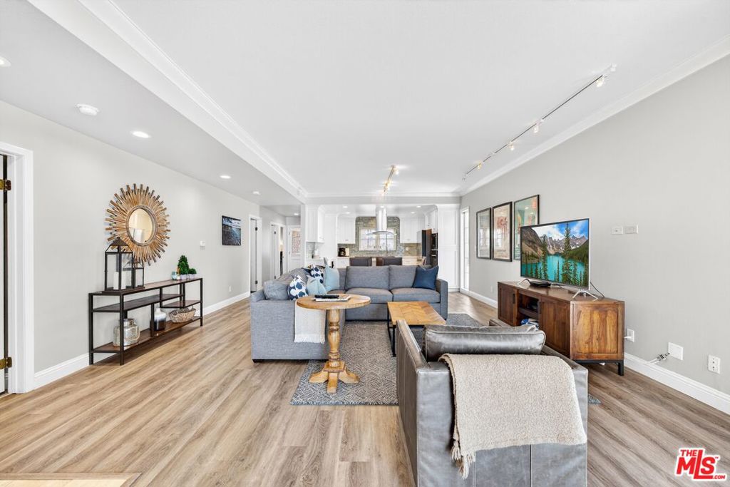 6220 Pacific Avenue 101