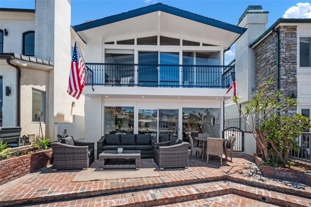 3810 Channel Place