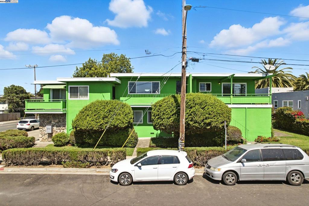First time on the market in nearly 50 years! 3101 61st Ave is a well-maintained fourplex located in Oakland’s Havenscourt neighborhood, near Lower Millsmont. Spanning approx. 4,924 sq ft on a 5,532 sq ft lot, this legacy property offers flexibility, income, and future upside. Two units are currently vacant — a 3-bed, 2-bath and a 2-bed, 1-bath — both in immaculate condition, ideal for an owner-occupant or multi-generational living. The other two units are tenant-occupied, generating immediate rental income. Perfect for house-hackers, investors, or families looking to build long-term wealth. Conveniently located near Mills College, Eastmont Town Center, Hwy 580, and public transit. Don’t miss this rare opportunity to own a high-potential, income-producing property in a growing East Oakland corridor.