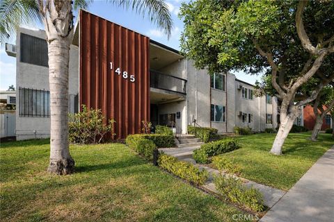 Photo of 1485 E Wilson Ave, Glendale, CA 91206 (MLS # GD26022170)