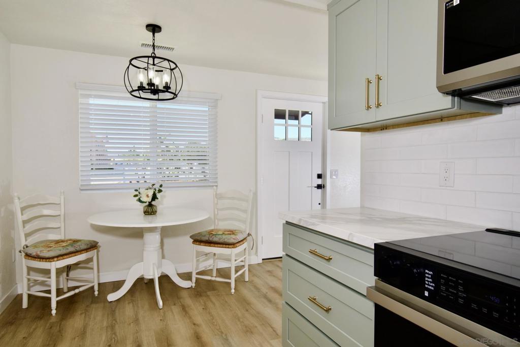 Lakeside - Residential