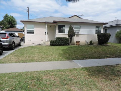 Photo of 4929 Coldbrook Avenue, Lakewood, CA 90713 (MLS # DW26105750)
