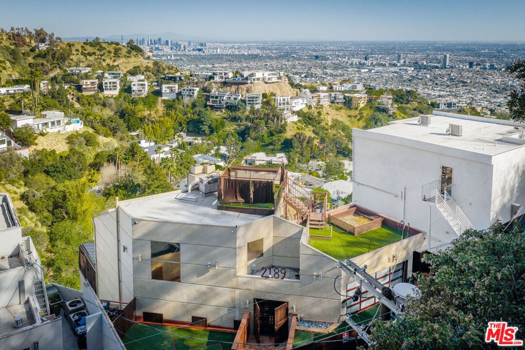 Photo of 2189 Sunset Plaza Drive, West Hollywood, CA 90069 (MLS # 26660537)