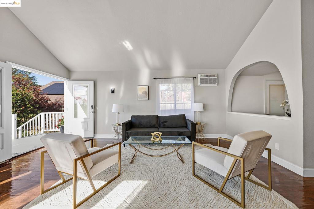 KING ESTATES - Residential