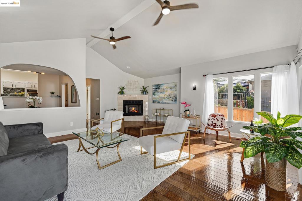 KING ESTATES - Residential