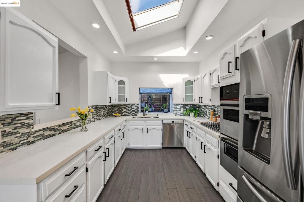 KING ESTATES - Residential