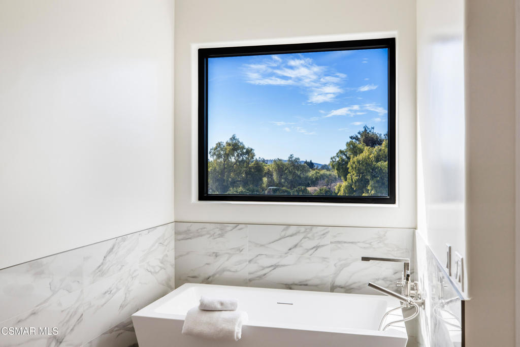 Not Applicable - 1007242 - Residential