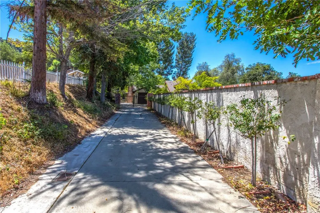 Pomona, California 91766, United States, 4 Bedrooms Bedrooms, ,2 BathroomsBathrooms,Residential,Active,167961