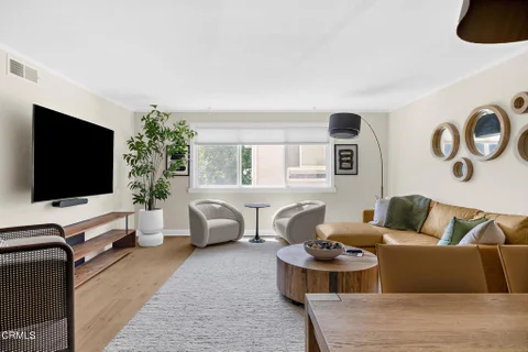 3762 Hughes Avenue Unit 105, Los Angeles, CA 90034 - MLS#: P1-27636