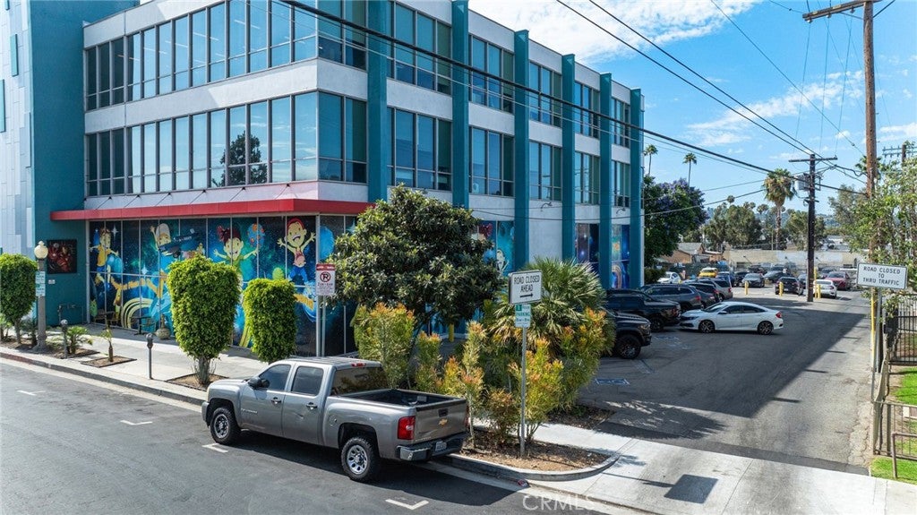 5015 Eagle Rock Boulevard 100