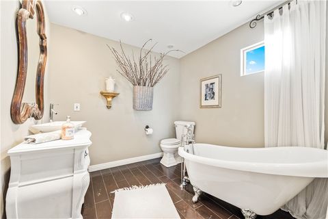 Tiny photo for 18576 Vallarta Dr, Huntington Beach, CA 92646 (MLS # OC25270087)