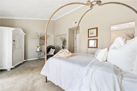 Tiny photo for 18576 Vallarta Dr, Huntington Beach, CA 92646 (MLS # OC25270087)