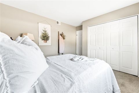 Tiny photo for 18576 Vallarta Dr, Huntington Beach, CA 92646 (MLS # OC25270087)