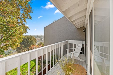 Tiny photo for 18576 Vallarta Dr, Huntington Beach, CA 92646 (MLS # OC25270087)