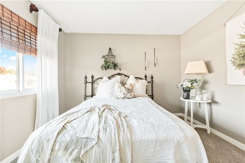 Tiny photo for 18576 Vallarta Dr, Huntington Beach, CA 92646 (MLS # OC25270087)