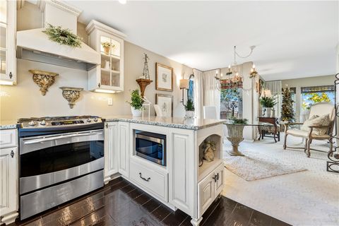 Tiny photo for 18576 Vallarta Dr, Huntington Beach, CA 92646 (MLS # OC25270087)