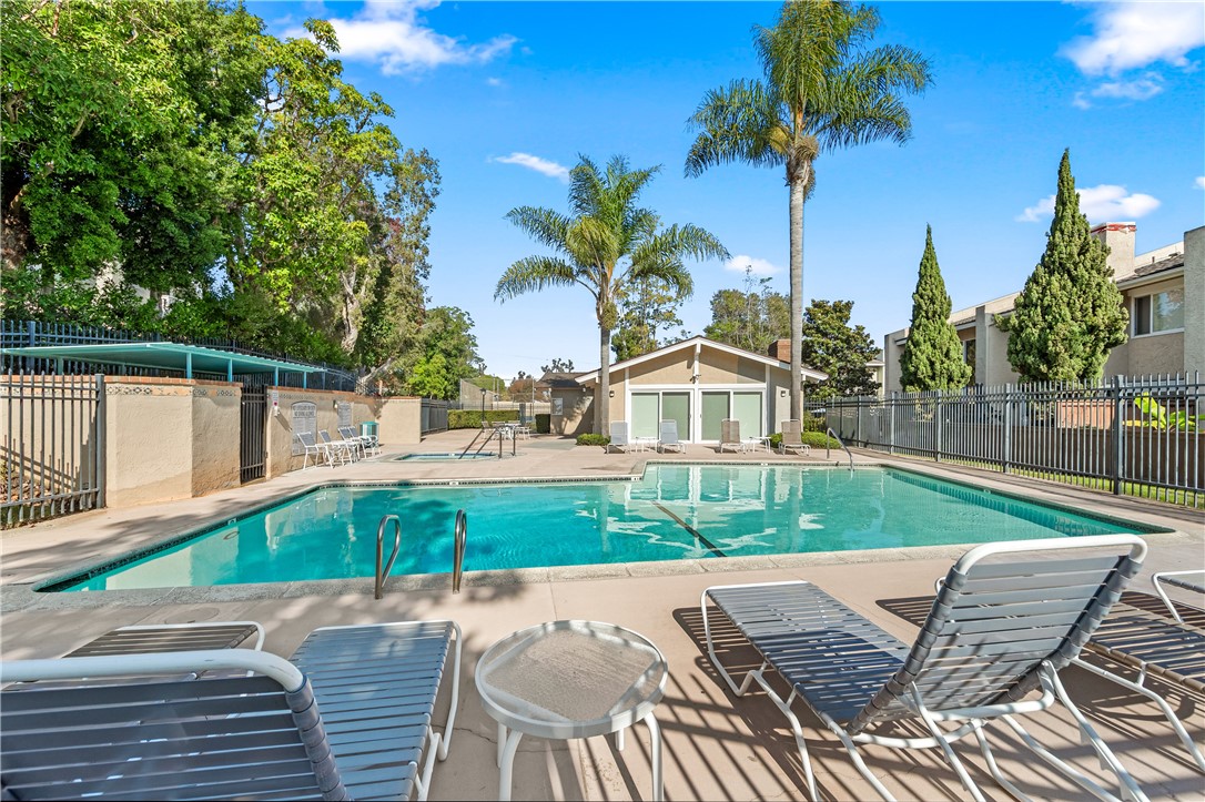 Huntington View (HTVW) - Residential