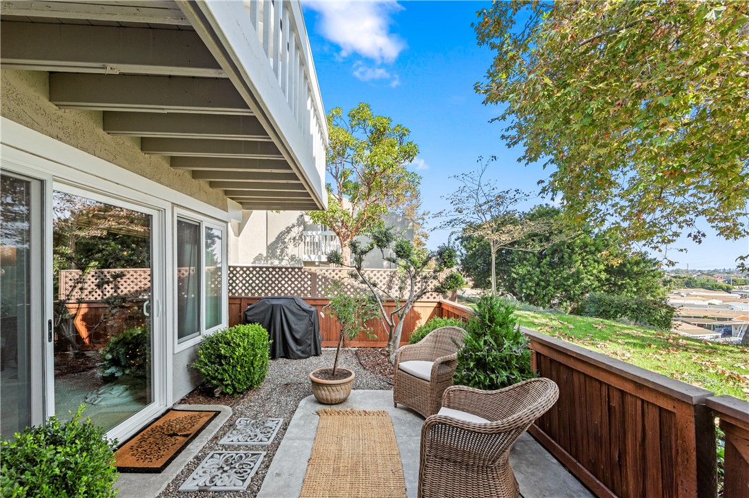 Huntington View (HTVW) - Residential