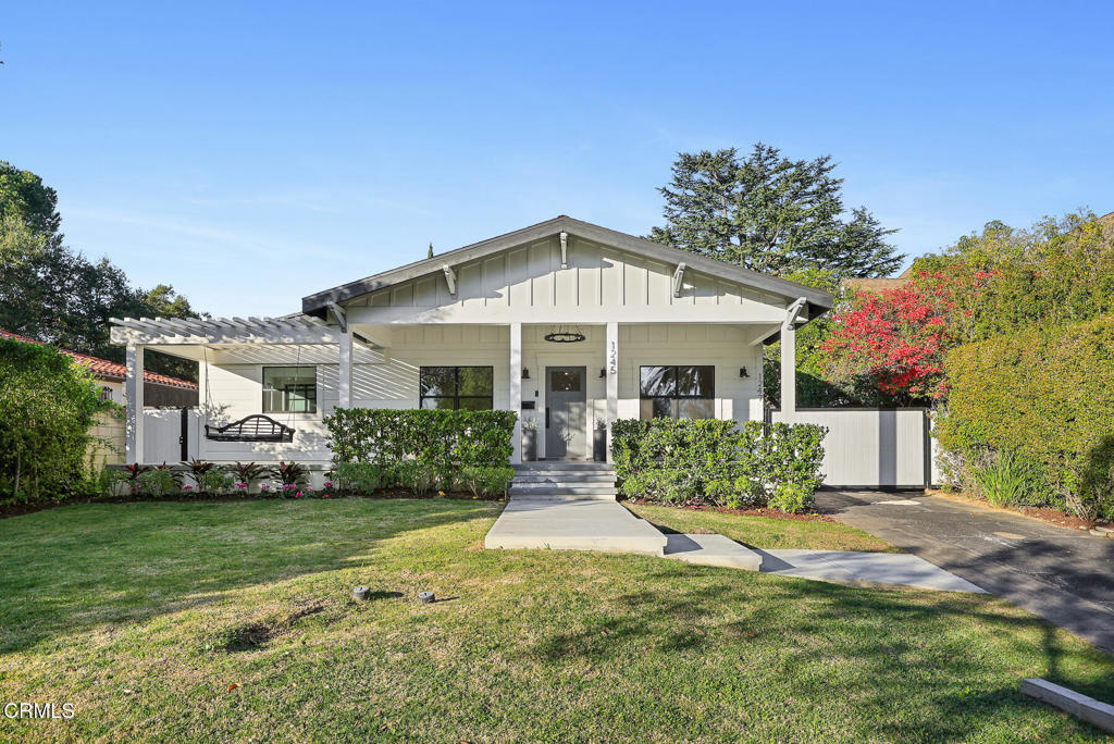 1245 E Howard Street