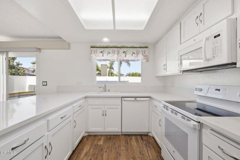 Tiny photo for 1296 Halifax Court, Ventura, CA 93004 (MLS # V1-39502)