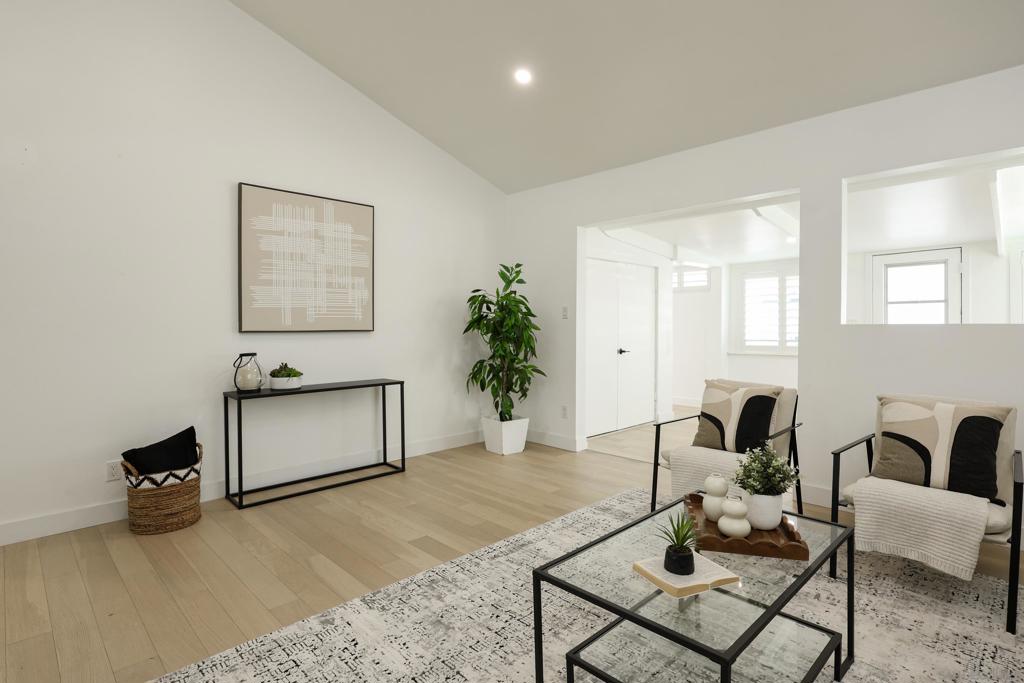 3660 N Vista Campana 15