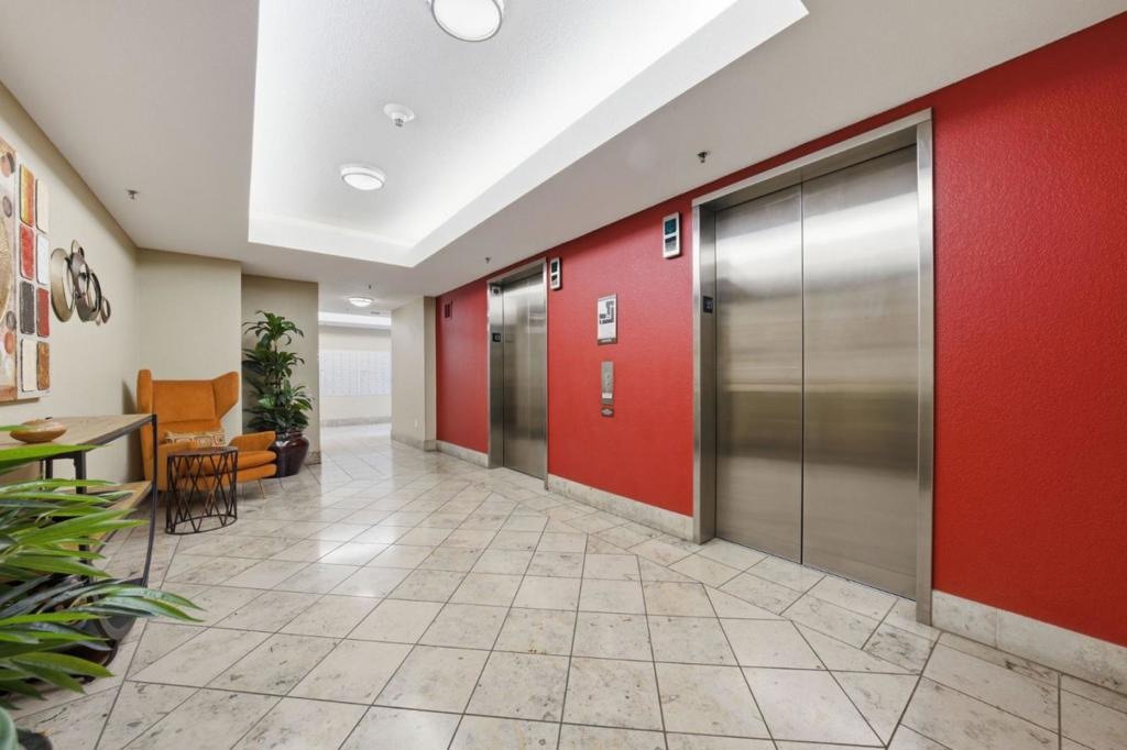 20488 Stevens Creek Boulevard 1114