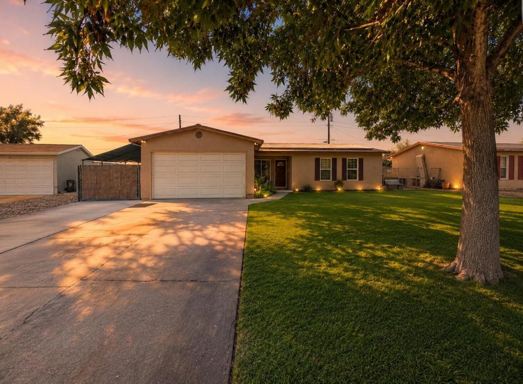 Photo of 1031 E Court Street, Blythe, CA 92225 (MLS # 219148551DA)