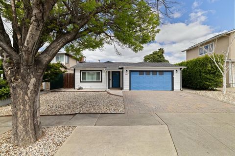 Photo of 227 Lippert Avenue, Fremont, CA 94539 (MLS # ML82043145)