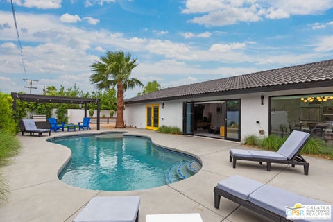 Tiny photo for 1980 N Los Alamos Road, Palm Springs, CA 92262 (MLS # 26999079PS)