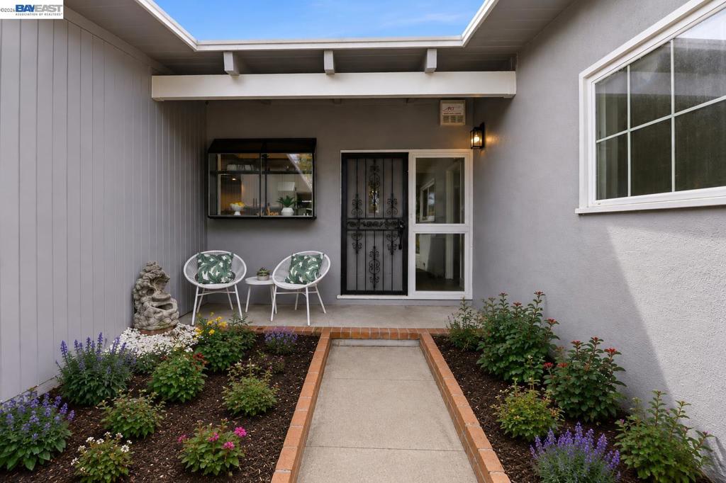 554 Beechmont Lane