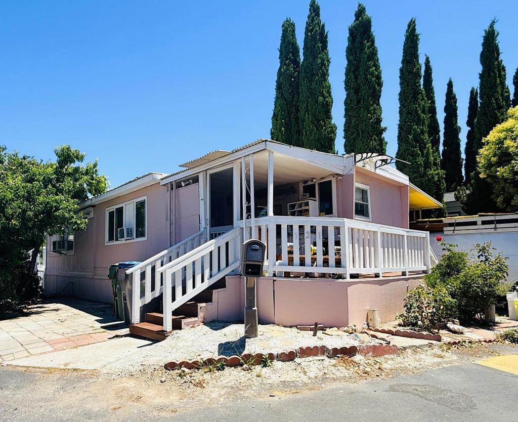 900 Golden Wheel Park Drive 121