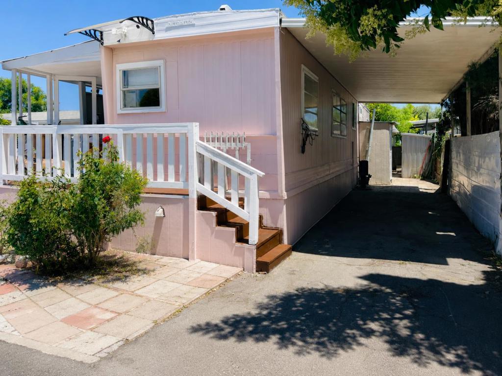 900 Golden Wheel Park Drive 121