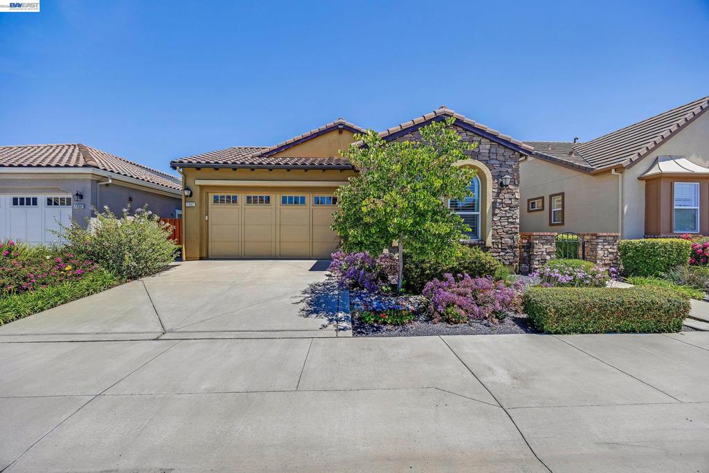 1362 Chatham Ct