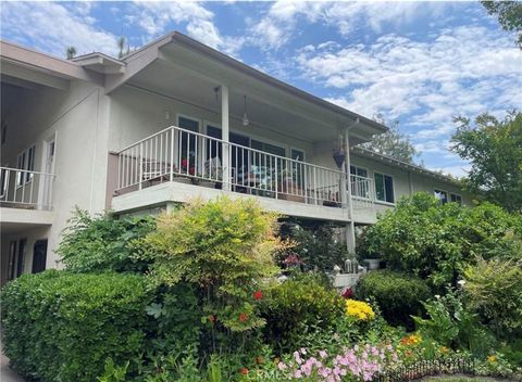 Photo of 29 Calle Aragon #Q, Laguna Woods, CA 92637 (MLS # OC26092543)