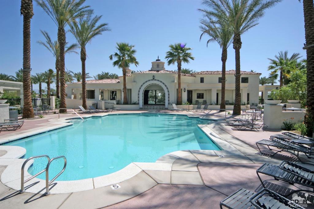 Puerta Azul - Residential