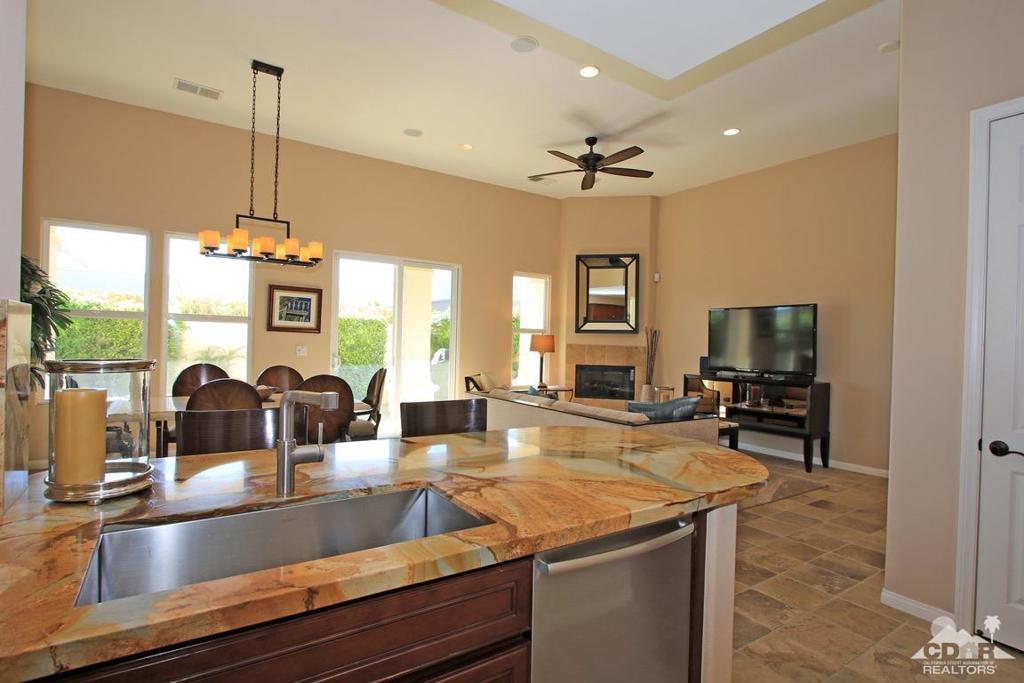 Puerta Azul - Residential