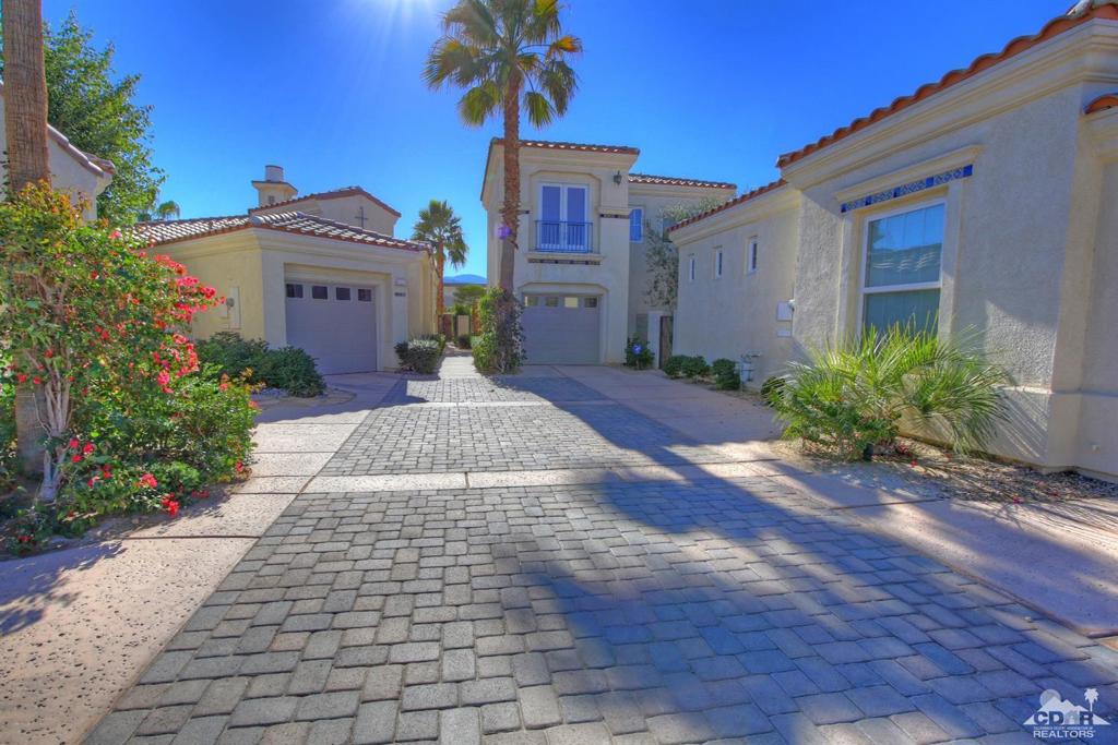 Puerta Azul - Residential