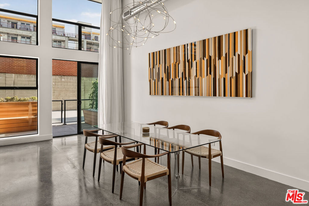 4115 Glencoe Avenue 107